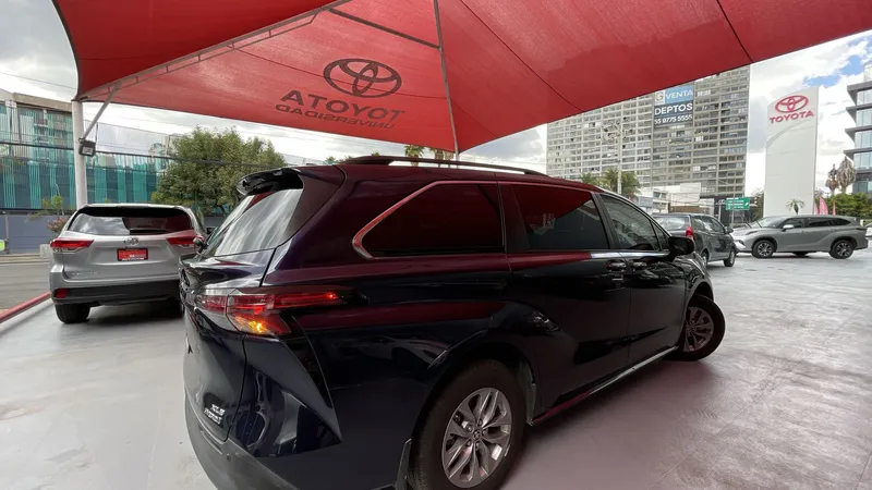Toyota Sienna 2022
