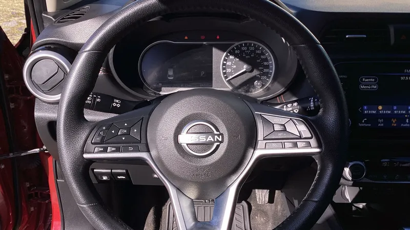 Nissan Versa 2023