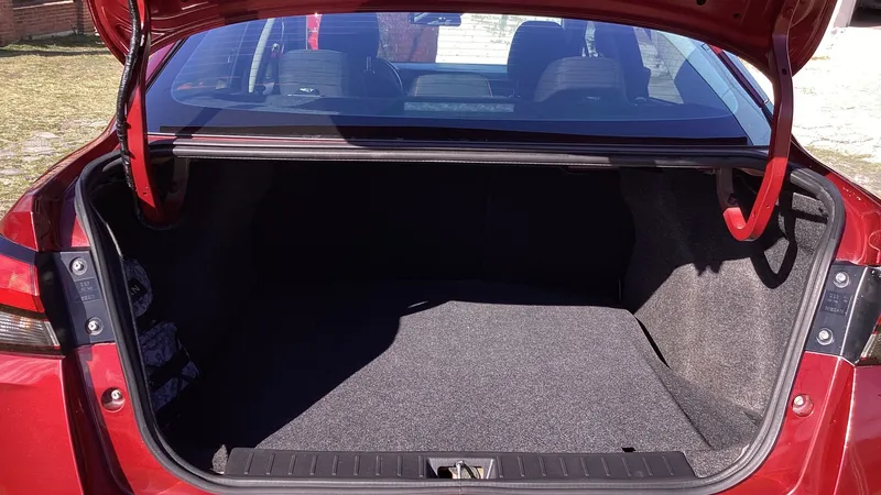 Nissan Versa 2023