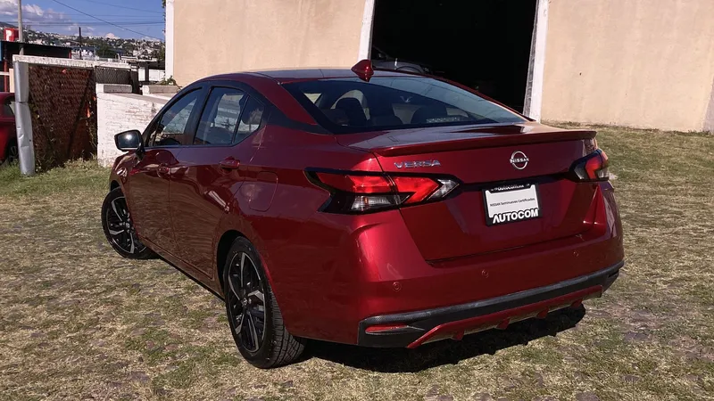 Nissan Versa 2023