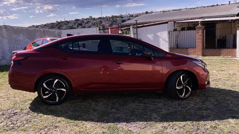 Nissan Versa 2023