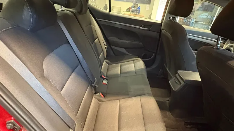 Hyundai Elantra 2018