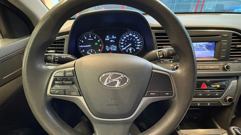 Hyundai Elantra 2018