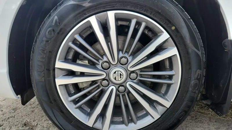 Mg Mg5 2023