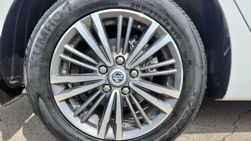 Mg Mg5 2023