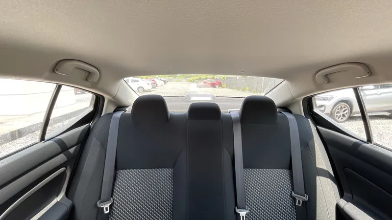 Nissan Versa 2024