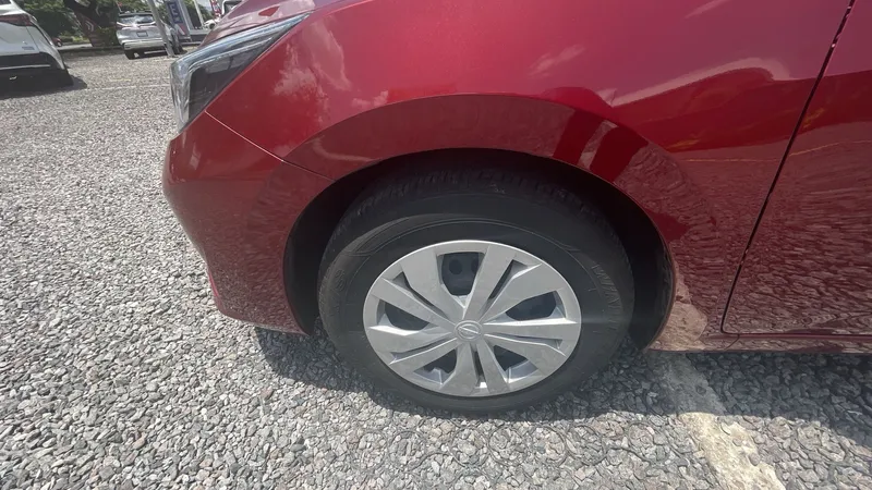 Nissan Versa 2024