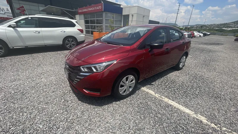 Nissan Versa 2024