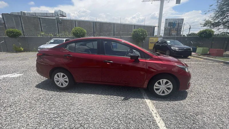 Nissan Versa 2024