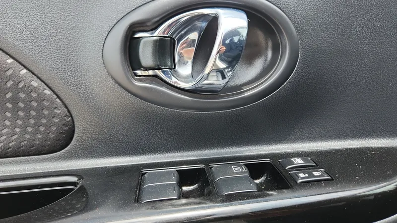 Nissan March 2024