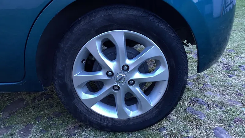 Nissan March 2018