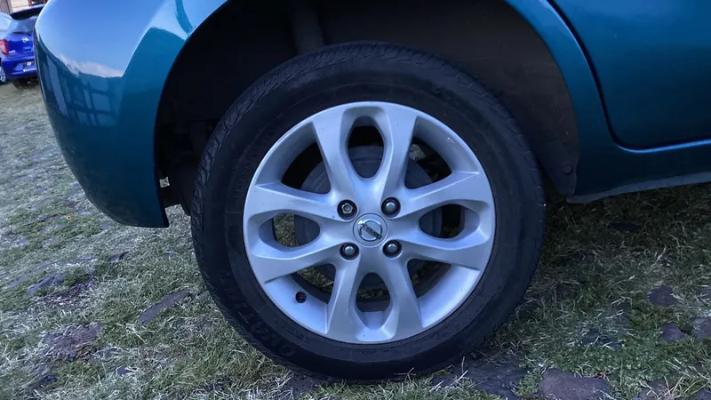Nissan March 2018