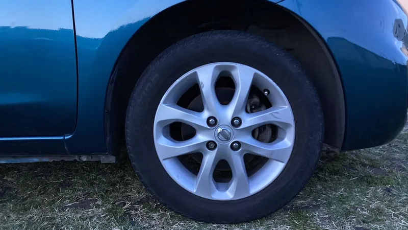 Nissan March 2018