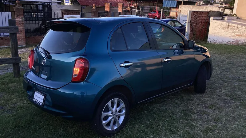 Nissan March 2018