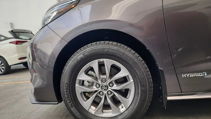 Toyota Sienna 2021