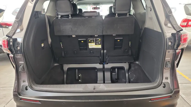Toyota Sienna 2021