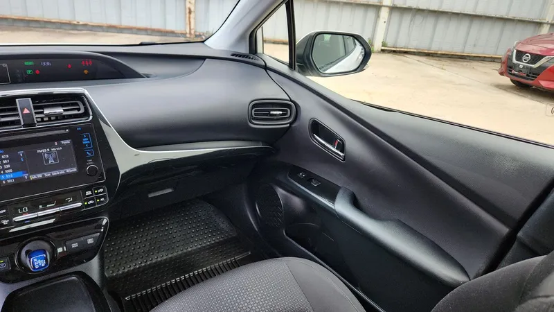 Toyota Prius 2019