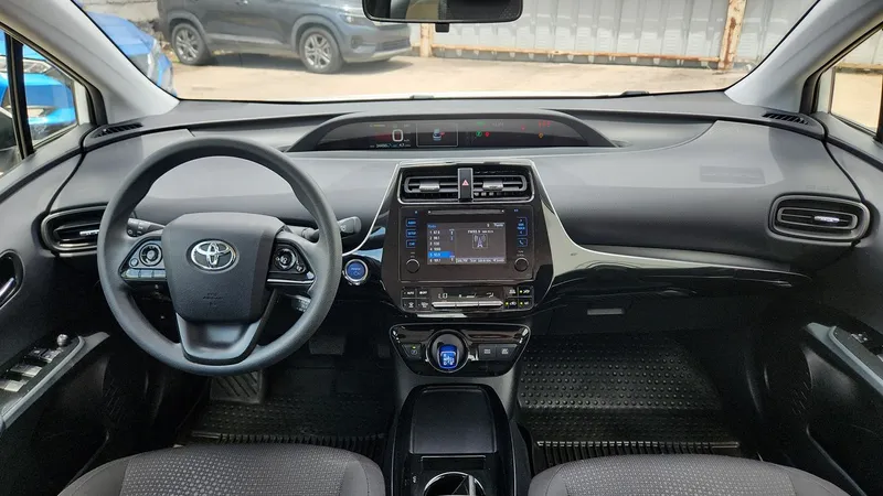 Toyota Prius 2019
