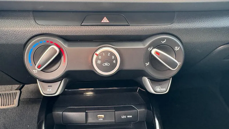Kia Rio Hb 2023