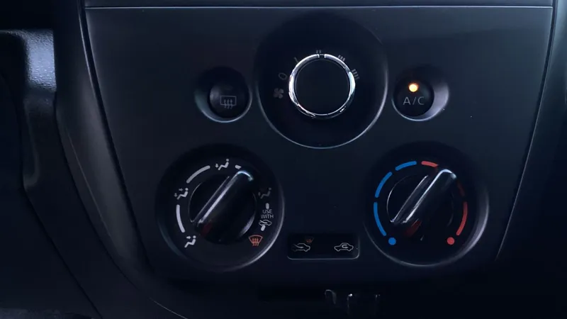 Nissan V-drive 2020