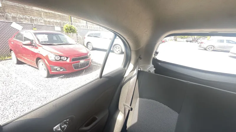 Nissan March 2021