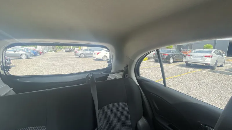 Nissan March 2021