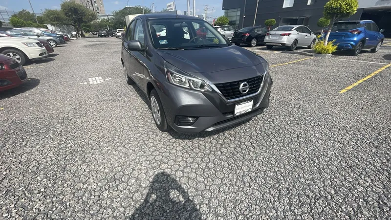 Nissan March 2021