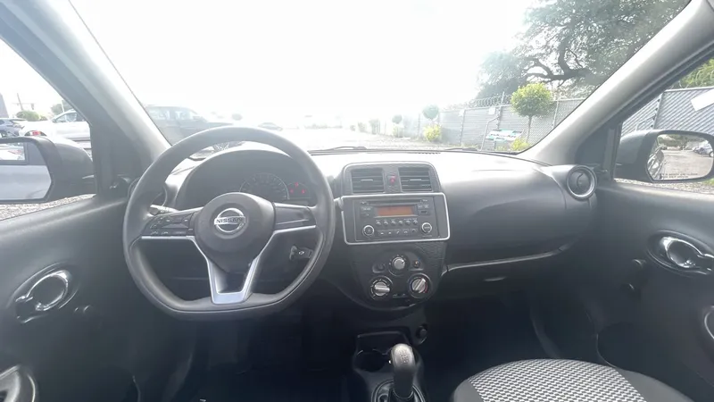 Nissan March 2021