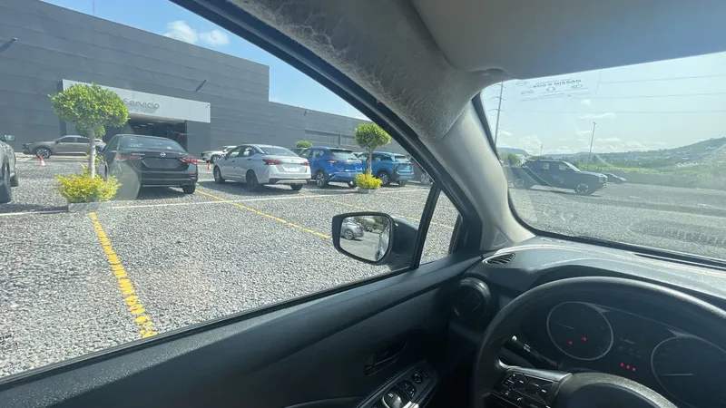 Nissan Versa 2024