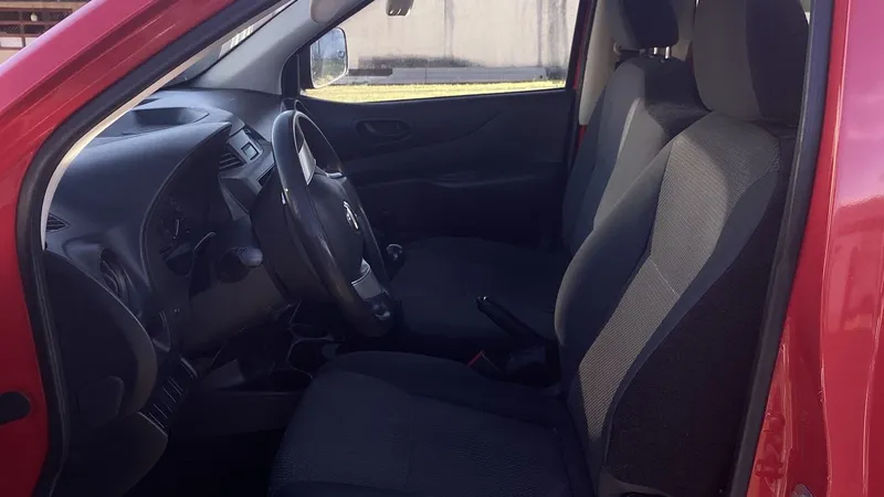 Nissan Np300 2019
