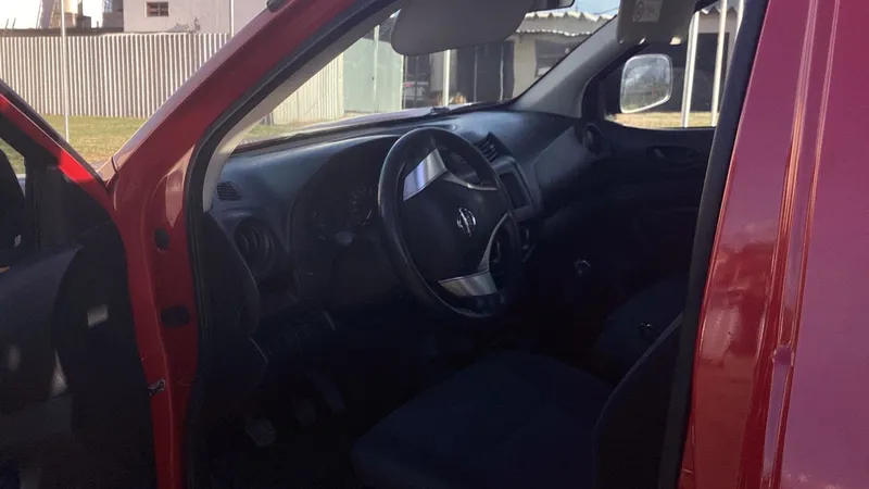 Nissan Np300 2019