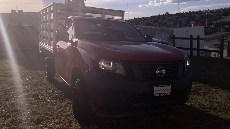 Nissan Np300 2019