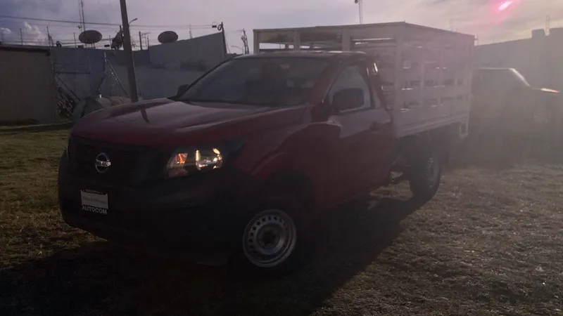 Nissan Np300 2019