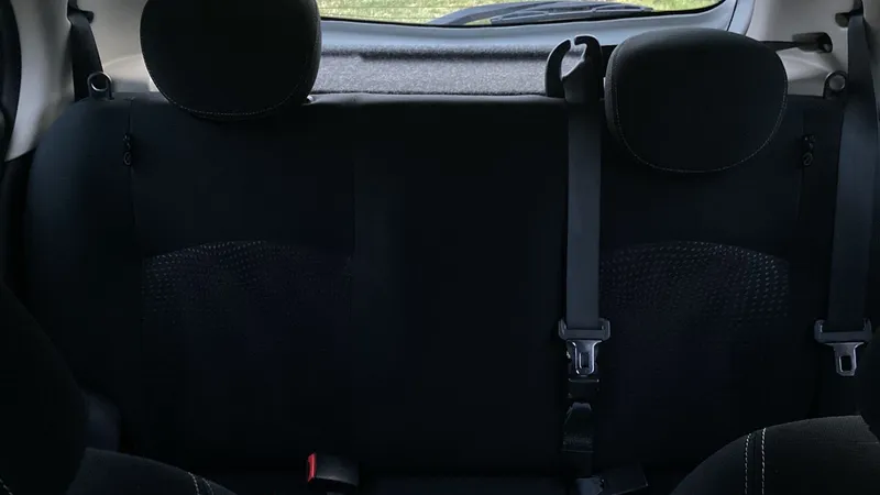 Nissan March 2022
