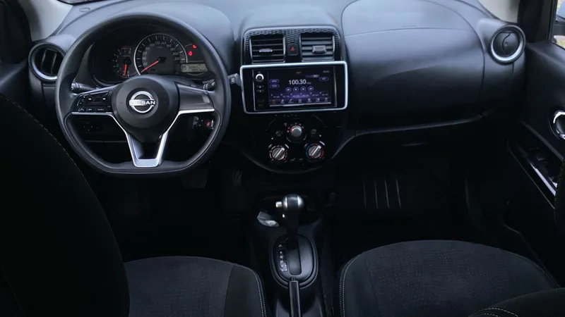 Nissan March 2022