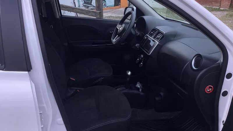 Nissan March 2022
