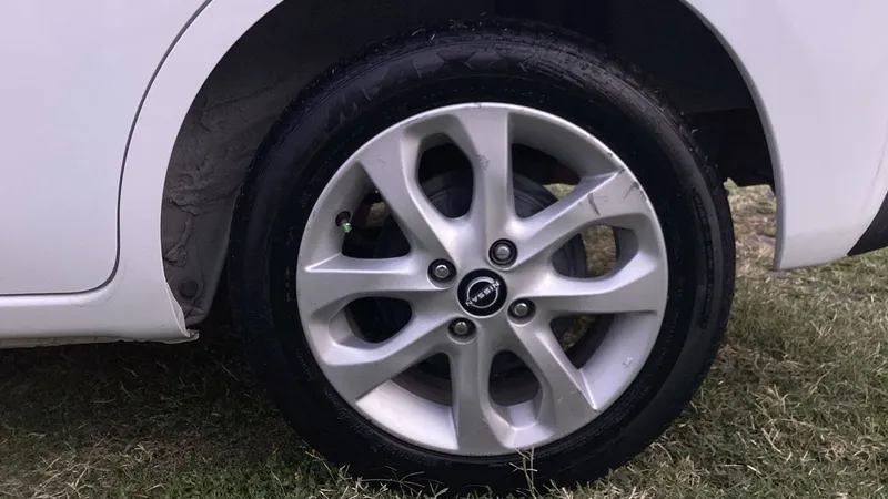 Nissan March 2022