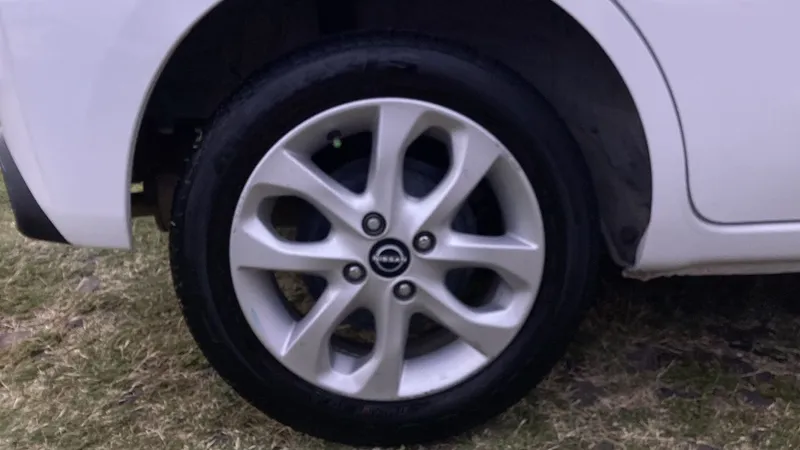 Nissan March 2022