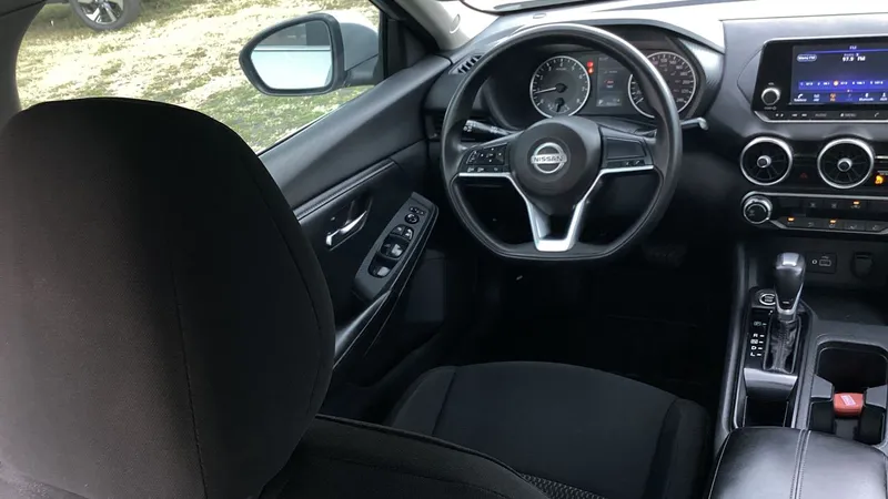Nissan Sentra 2023