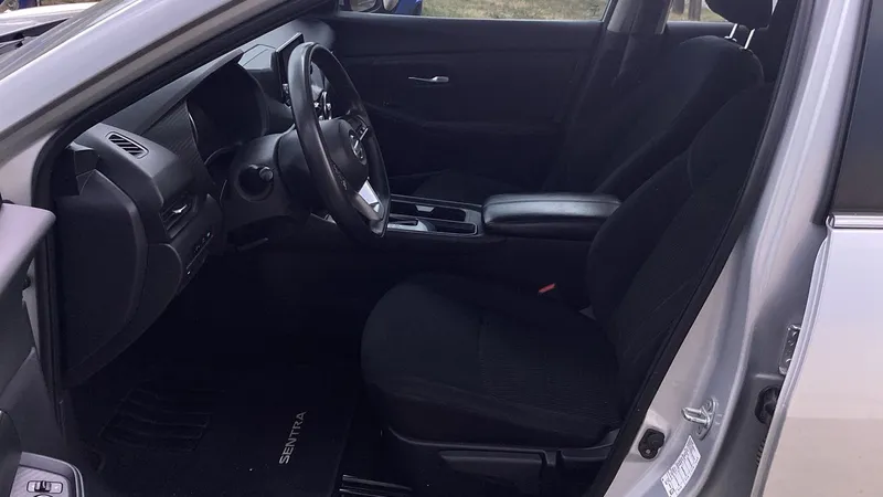 Nissan Sentra 2023