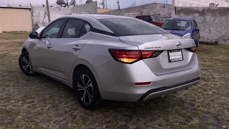 Nissan Sentra 2023