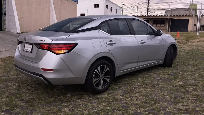 Nissan Sentra 2023