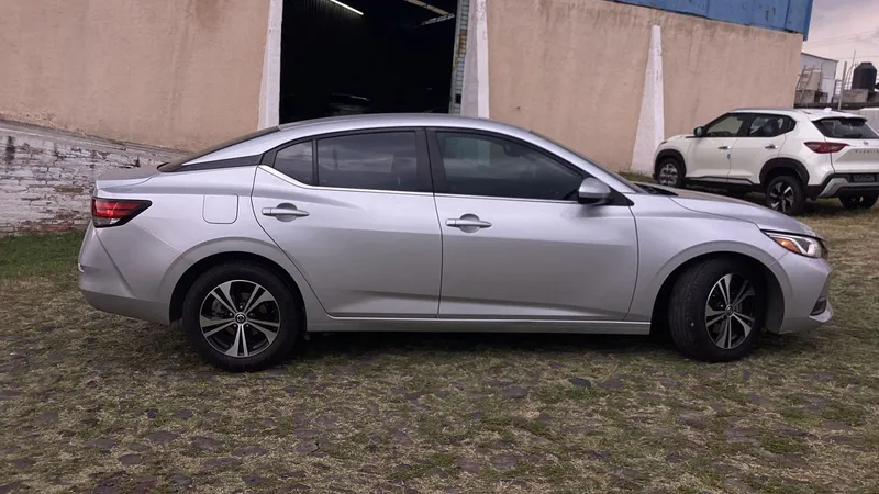 Nissan Sentra 2023