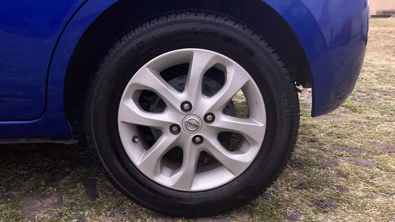 Nissan March 2019