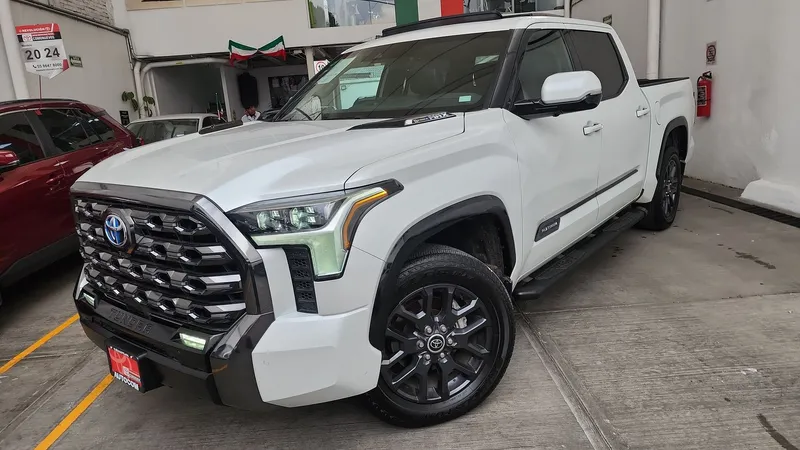 Toyota Tundra 2023