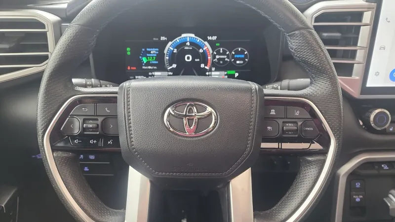 Toyota Tundra 2023