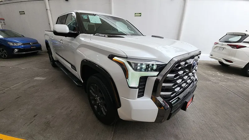 Toyota Tundra 2023