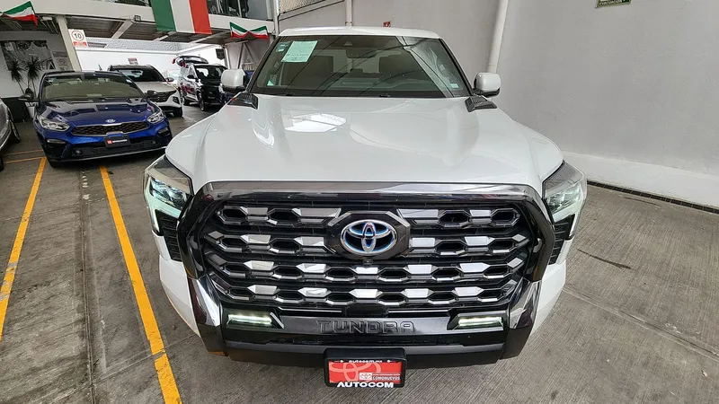 Toyota Tundra 2023
