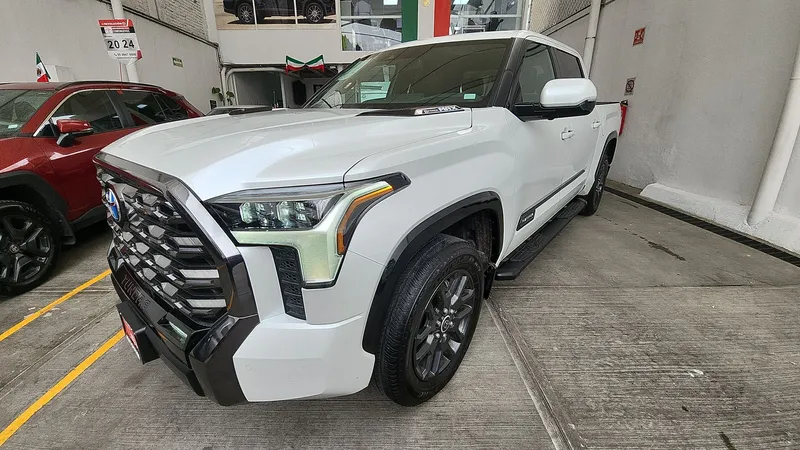 Toyota Tundra 2023