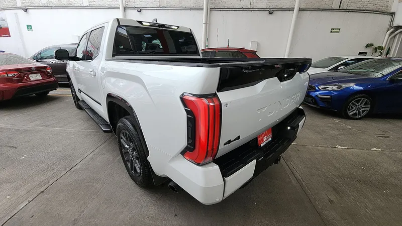 Toyota Tundra 2023